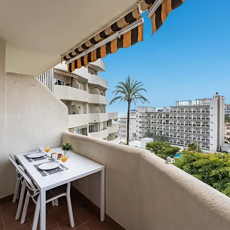 Benalbeach Bliss Seafront Retreat With Balcony *