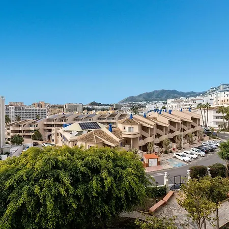 Benalbeach Bliss Seafront Retreat With Balcony Апартаменты *